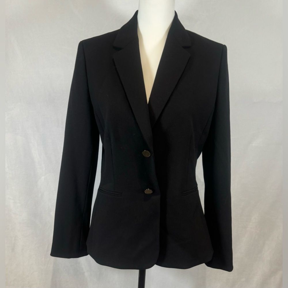 Tahari ASL notched two button black blazer size 6